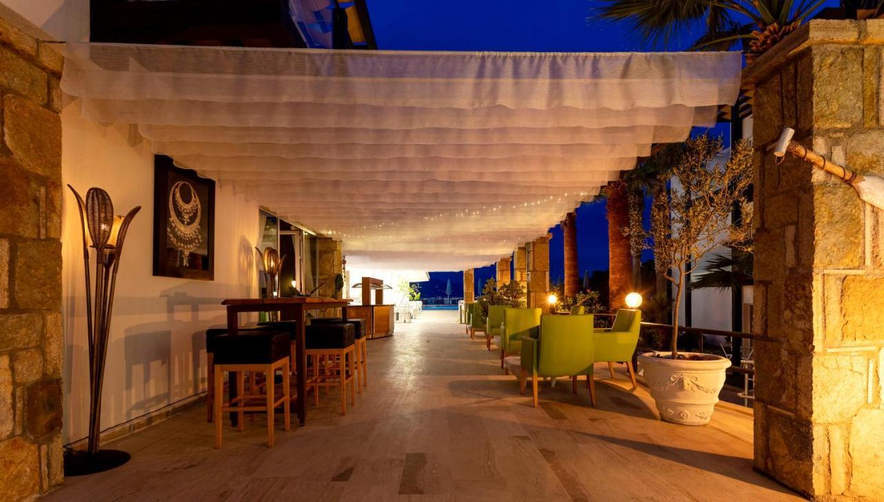 Charm Beach Hotel Акярлар Екстериор снимка