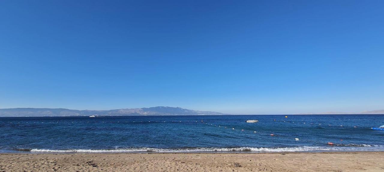 Charm Beach Hotel Акярлар Екстериор снимка